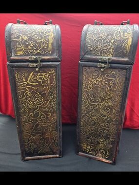 Vintage Decorative Embossed Floral Wooden Wine Box Set - Brown & Gold